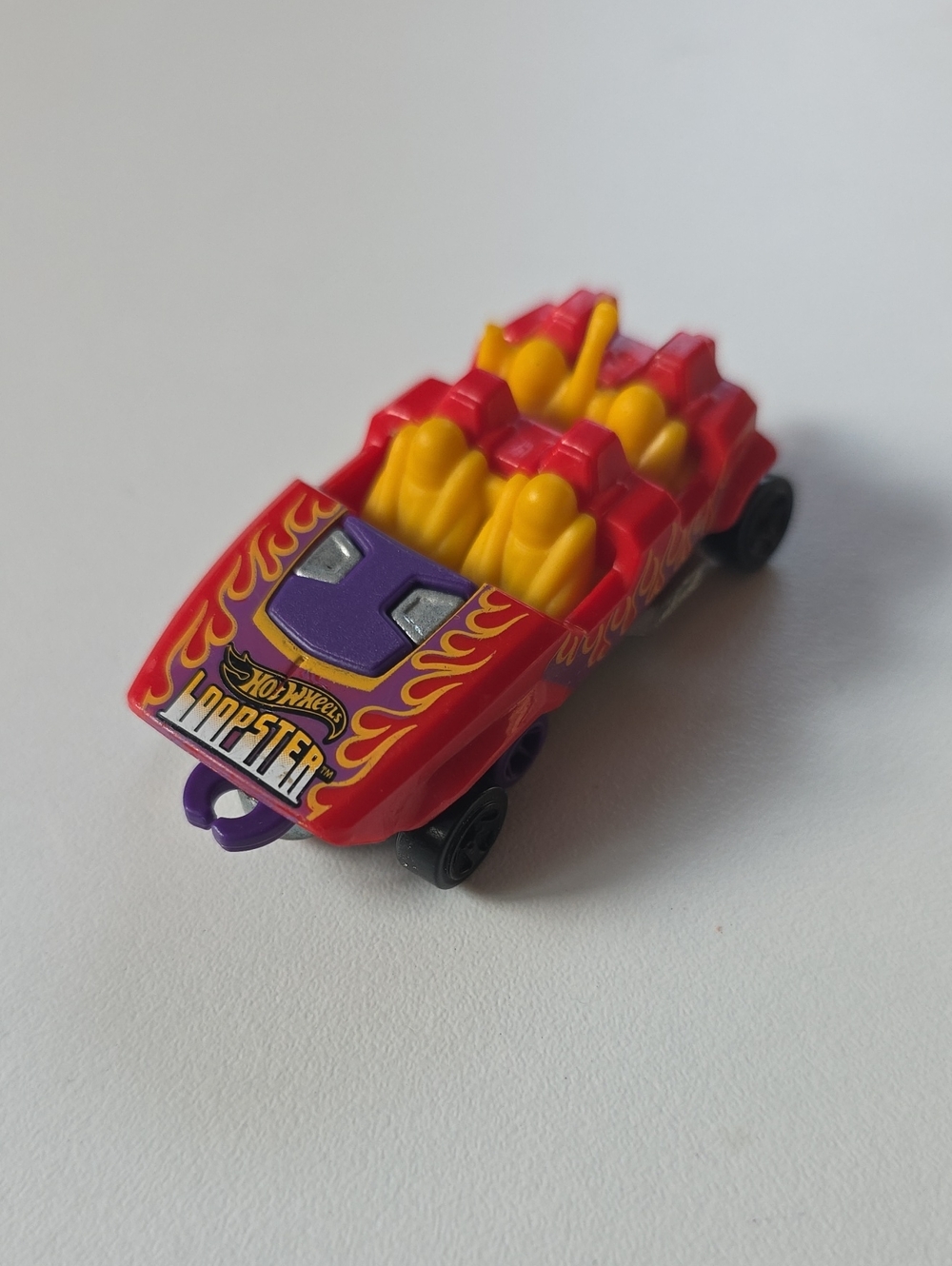 Hot Wheels Loopster die-cast roller coaster car - Fun Park - Red And Yellow